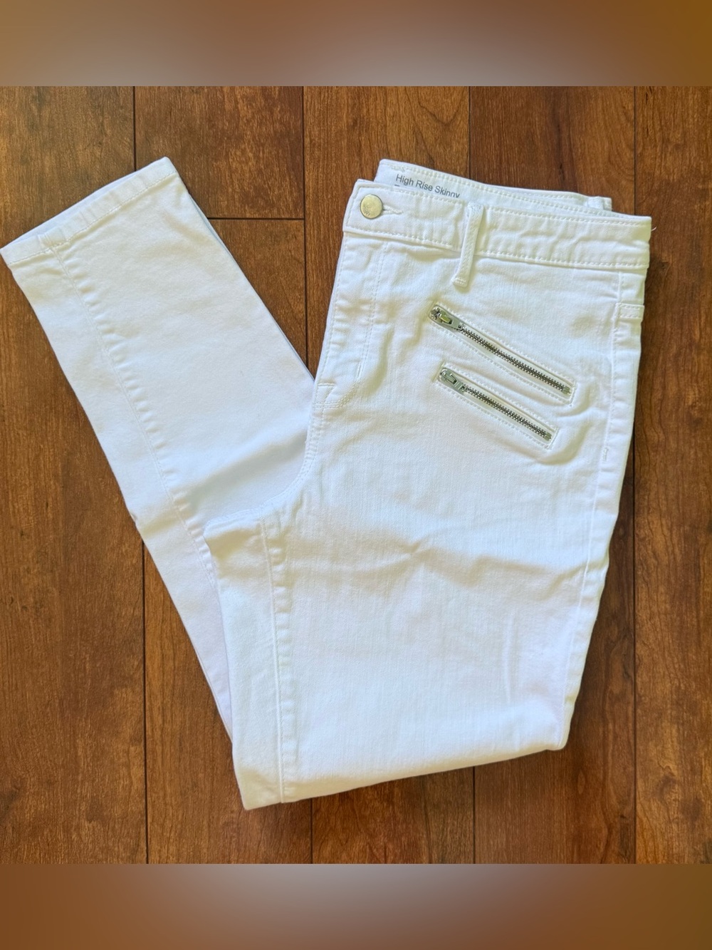 Mossimo High-Rise White Skinny Jeans with Front Zipper Accents - Size 12/31R